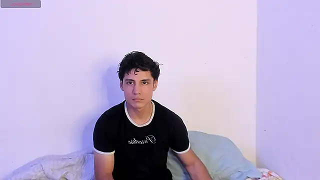 Snapshot of hans_andres17 chatting on 02.10.26 hans andres17 online show from 02.10.26