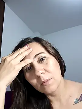 Snapshot of Sophie_Tyler chatting on 04.28.26 Sophie Tyler online show from 04.28.26