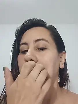 Snapshot of Sophie_Tyler chatting on 06.15.26 Sophie Tyler online show from 06.15.26