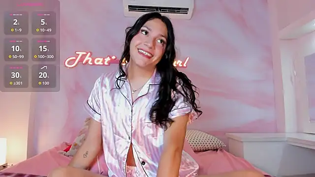 Snapshot of Rubii_Cutee chatting on 05.11.26 Rubii Cutee online show from 05.11.26