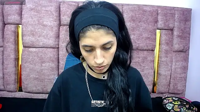 FRANCESCA LOVE  online show from 05.15.26