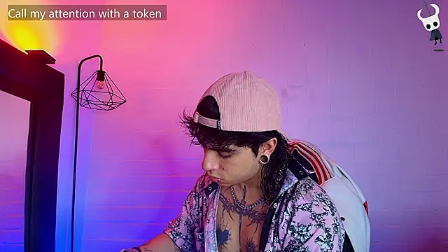 Axell Kussh online show from 03.07.26