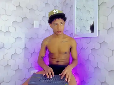 Snapshot of 777_dmz_ chatting on 02.07.26 777 dmz online show from 02.07.26