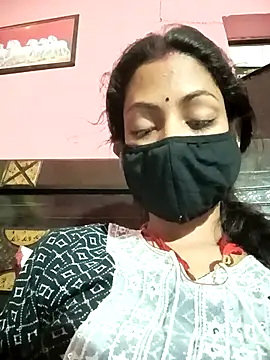 BIG QWEEN NO1 online show from 03.31.26