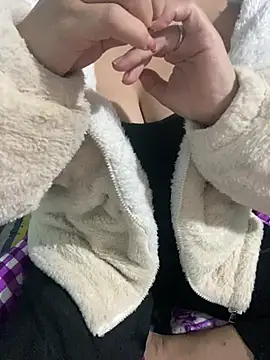 Snapshot of hamoi11 chatting on 02.08.26 hamoi11 online show from 02.08.26