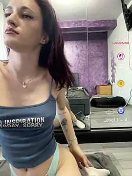 Snapshot of Roxyfoxyyy chatting on 05.23.26 Roxyfoxyyy online show from 05.23.26