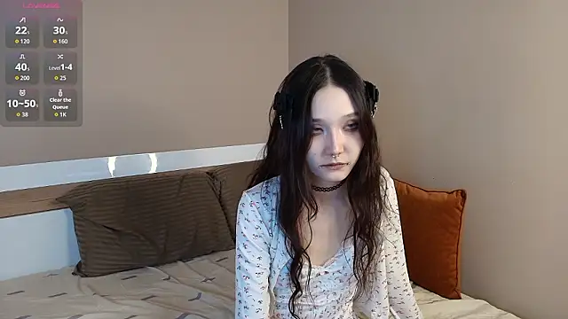 RayReina online show from 03.04.26