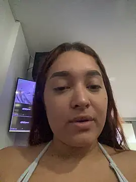 Emily Harpeer online show from 03.04.26