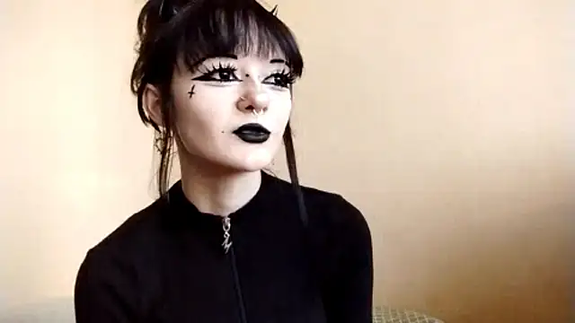 Snapshot of SmilingPatent chatting on 02.10.26 SmilingPatent online show from 02.10.26