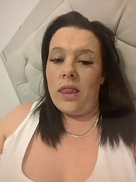 Snapshot of louisa36 chatting on 02.09.26 louisa36 online show from 02.09.26