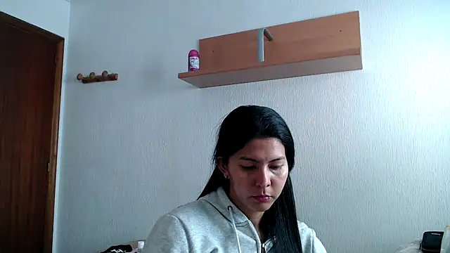 Snapshot of ZeforAitanna chatting on 03.30.26 ZeforAitanna online show from 03.30.26