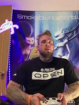 Smokebluntafterblunt online show from 04.06.26