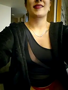 Snapshot of Paola_andrade chatting on 02.14.26 Paola andrade online show from 02.14.26