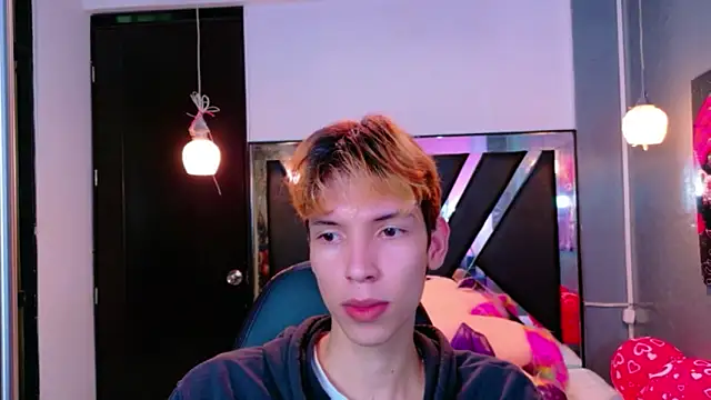 Liam Green1 online show from 02.14.26