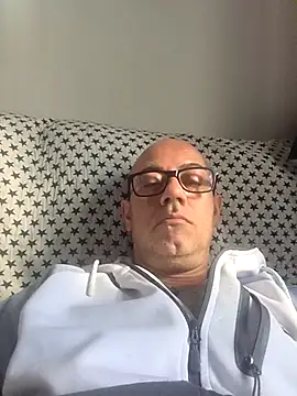 Snapshot of pareja47 chatting on 04.24.26 pareja47 online show from 04.24.26