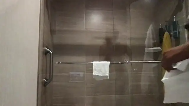 Snapshot of bisexualbeauty50 chatting on 02.25.26 bisexualbeauty50 online show from 02.25.26