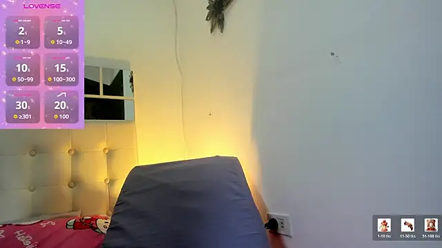 MiaEvans0 online show from 05.16.26