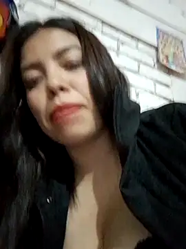 Ariana Castillo   online show from 02.20.26