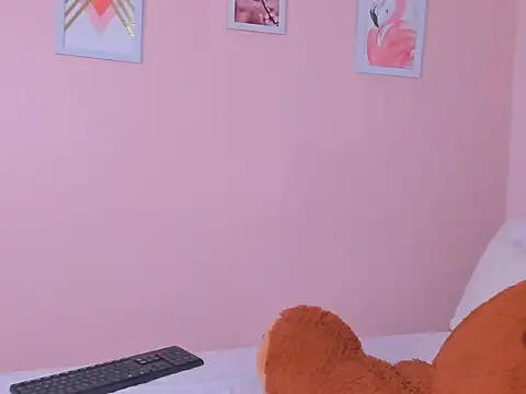 Snapshot of violeta_rodriguezz chatting on 04.02.26 violeta rodriguezz online show from 04.02.26