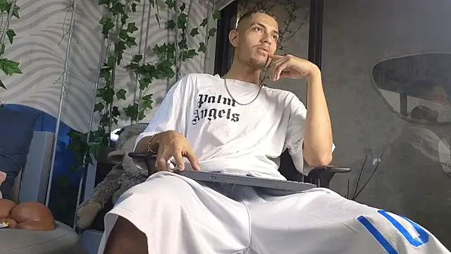 ItsZairen online show from 06.05.26