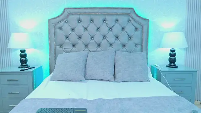 LaurenHazell online show from 02.26.26