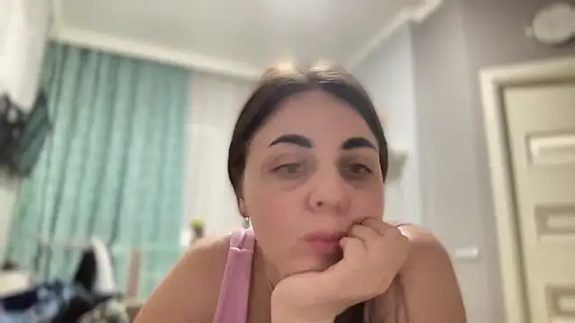 Snapshot of Darsy_Rox chatting on 03.20.26 Darsy Rox online show from 03.20.26