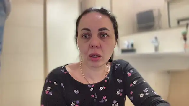 Snapshot of Darsy_Rox chatting on 04.12.26 Darsy Rox online show from 04.12.26