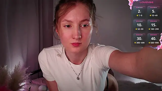 Alika L V online show from 03.04.26