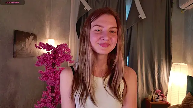 Snapshot of Beema_grand chatting on 05.16.26 Beema grand online show from 05.16.26