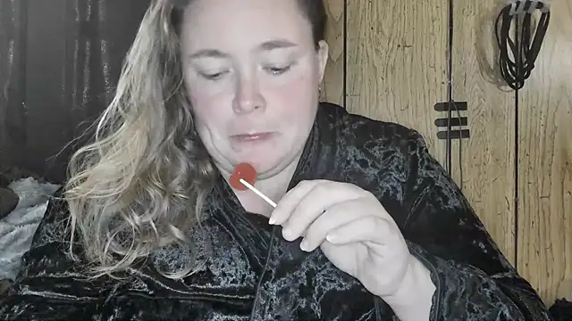 ladylynn13 online show from 03.02.26