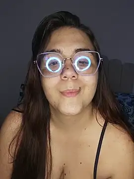 its lauu  online show from 04.03.26