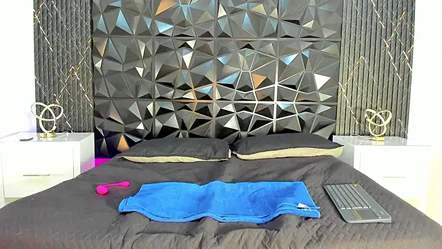 JazminMonroee  online show from 03.20.26