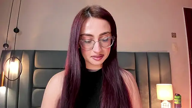 Snapshot of AndraCyruss chatting on 02.26.26 AndraCyruss online show from 02.26.26