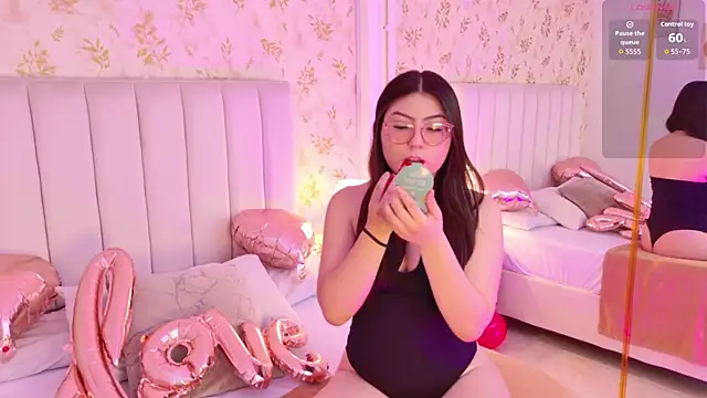 Mia Reize online show from 02.09.26