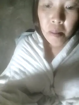 Snapshot of Yang-my- chatting on 02.24.26 Yang-my- online show from 02.24.26