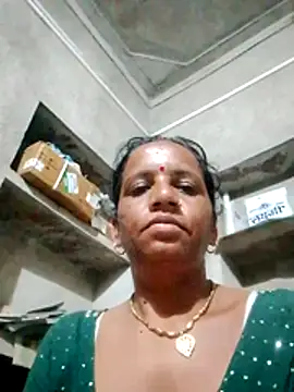 Snapshot of Anitarakkoli chatting on 07.08.26 Anitarakkoli online show from 07.08.26