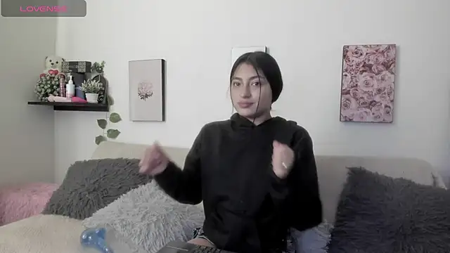 Snapshot of Alexaalove_1 chatting on 02.21.26 Alexaalove 1 online show from 02.21.26