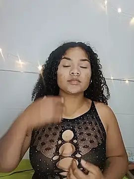 Snapshot of BrianaSweetxxx chatting on 06.30.26 BrianaSweetxxx online show from 06.30.26