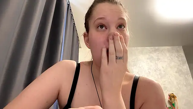 Lunexia Kysstoria online show from 02.23.26