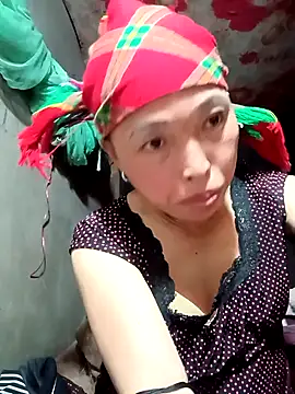 Snapshot of NAINKUTE chatting on 02.15.26 NAINKUTE online show from 02.15.26