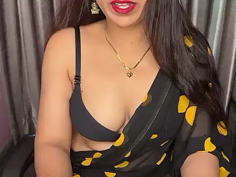 Snapshot of Radhika_4_you chatting on 05.22.26 Radhika 4 you online show from 05.22.26