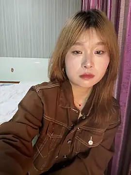 Snapshot of A-cola chatting on 05.19.26 A-cola online show from 05.19.26