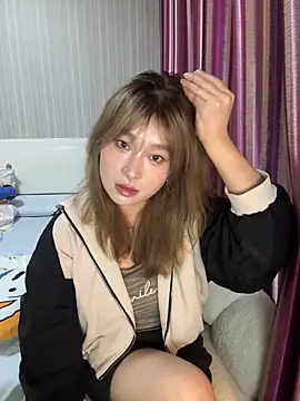 Snapshot of A-cola chatting on 06.18.26 A-cola online show from 06.18.26