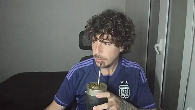 Snapshot of joaquin420_hot chatting on 03.07.26 joaquin420 hot online show from 03.07.26