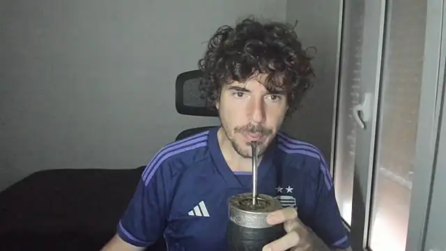 Snapshot of joaquin420_hot chatting on 03.08.26 joaquin420 hot online show from 03.08.26