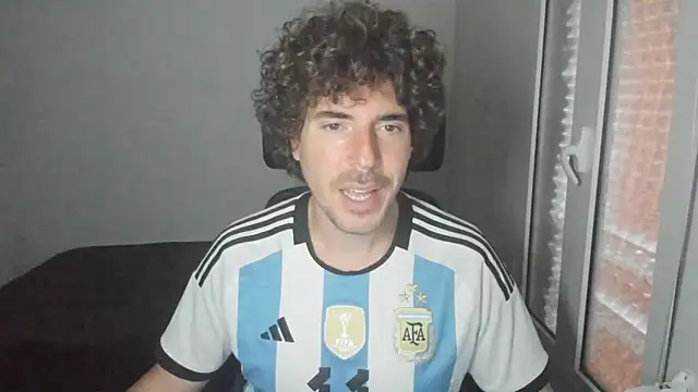 Snapshot of joaquin420_hot chatting on 03.09.26 joaquin420 hot online show from 03.09.26