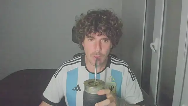 Snapshot of joaquin420_hot chatting on 03.09.26 joaquin420 hot online show from 03.09.26