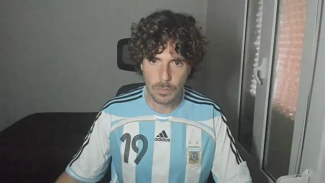 Snapshot of joaquin420_hot chatting on 03.14.26 joaquin420 hot online show from 03.14.26