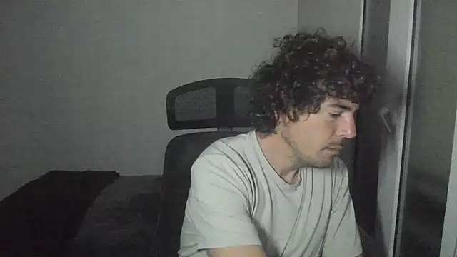 Snapshot of joaquin420_hot chatting on 04.02.26 joaquin420 hot online show from 04.02.26