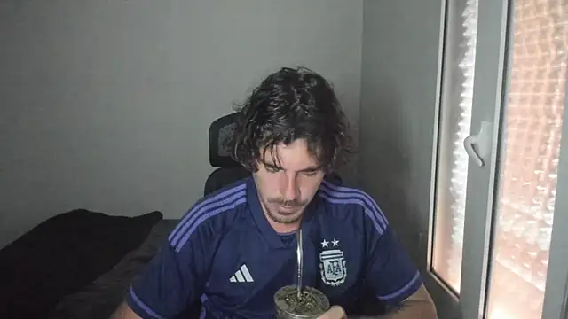 Snapshot of joaquin420_hot chatting on 04.09.26 joaquin420 hot online show from 04.09.26